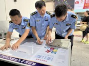 市场监管贴心服务 为商户“送证上门”